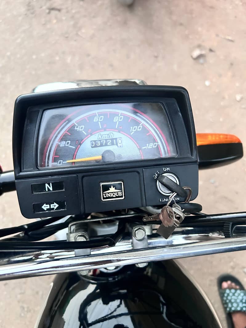 Unique Plus motorcycle 10/10 3