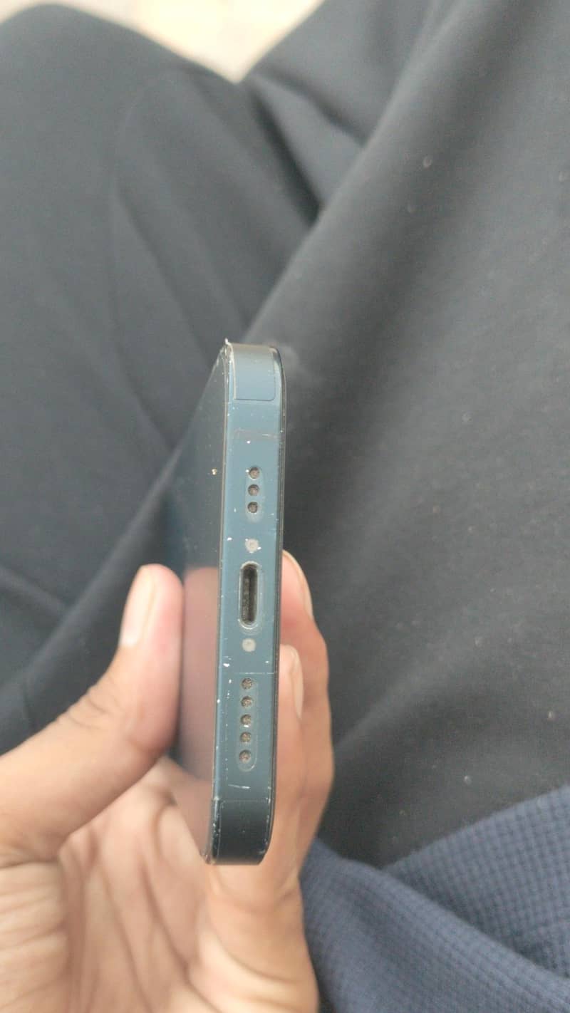 Apple iPhone 13 3