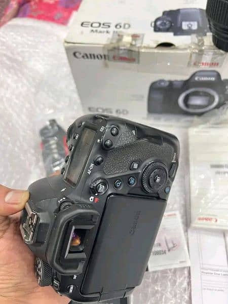 Canon Eos 6d Mark 2 2