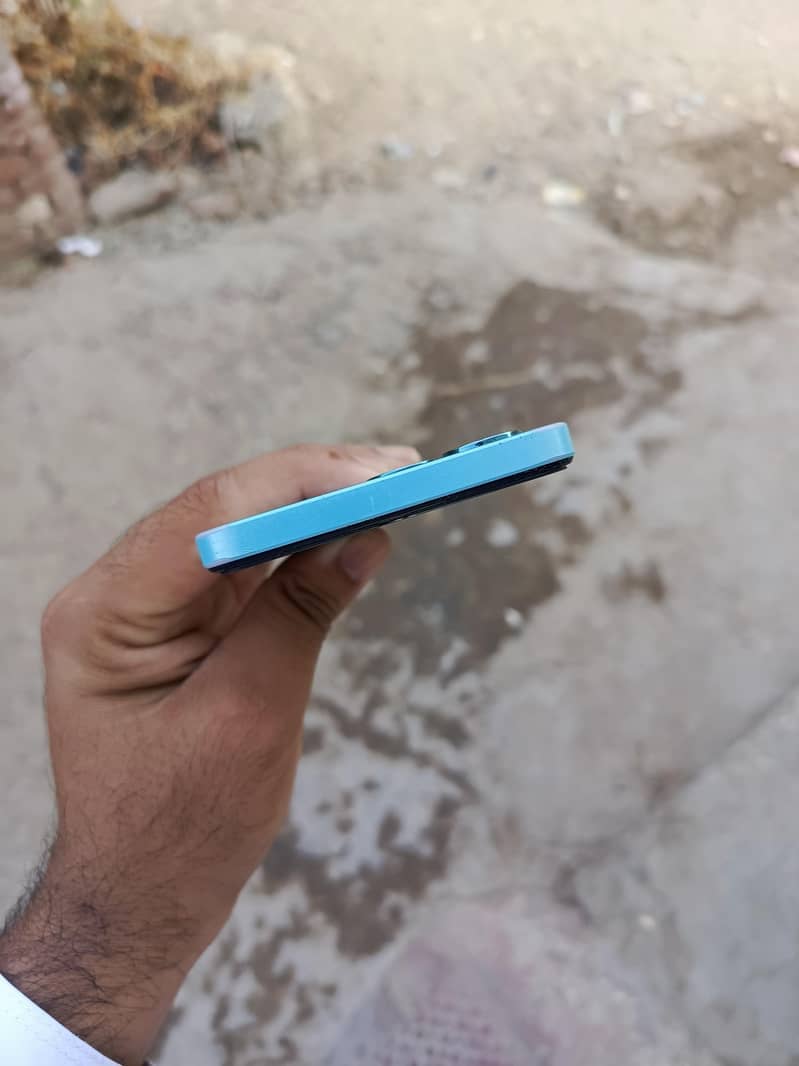 Realme C51 3
