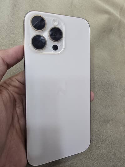 Apple iPhone 16 Pro Max (fu)