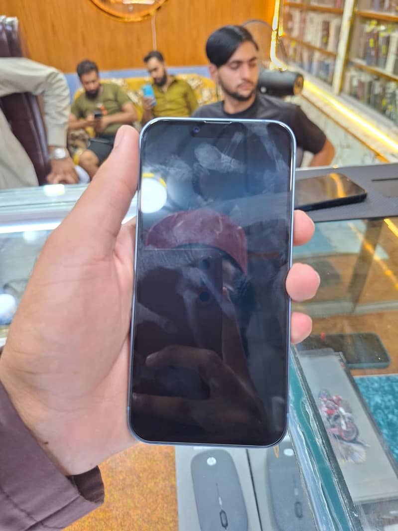 Apple iPhone 14 5