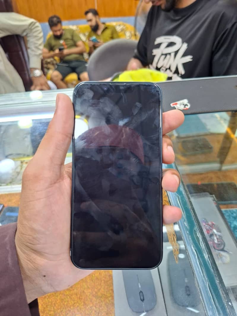 Apple iPhone 14 10
