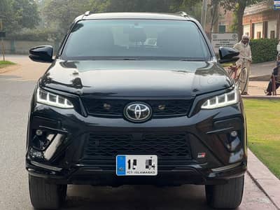 Toyota Fortuner GR 2023