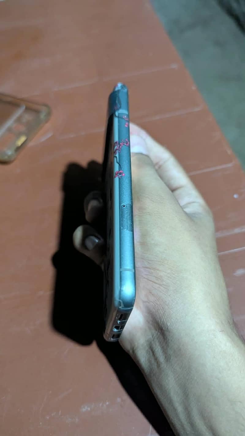Google Pixel 8 2
