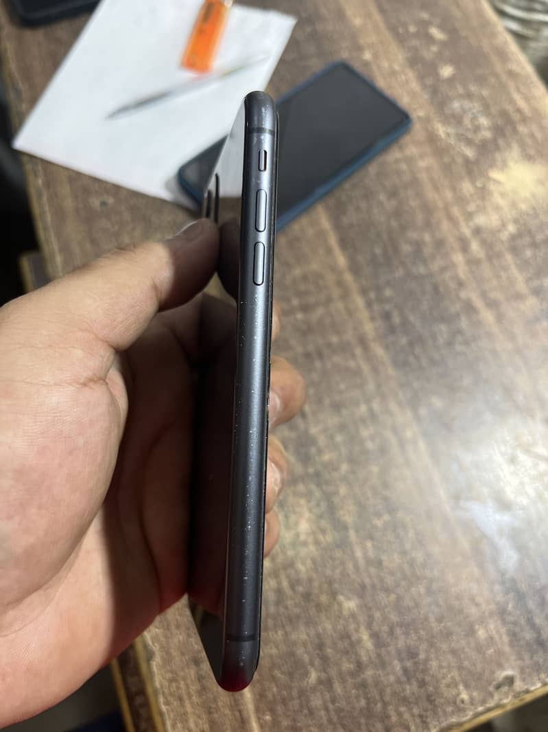 Apple iPhone 11 2