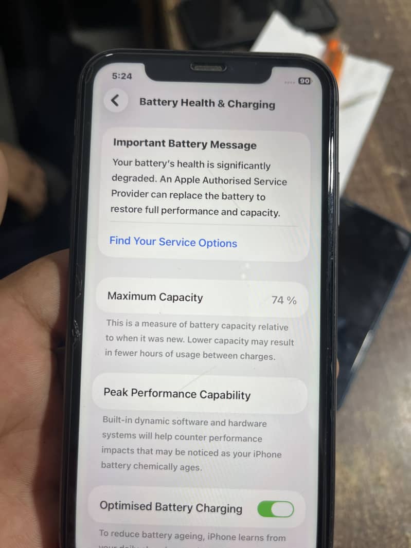 Apple iPhone 11 4