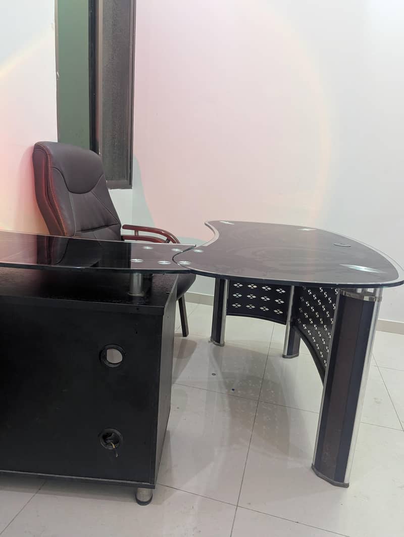 Executive office table 9