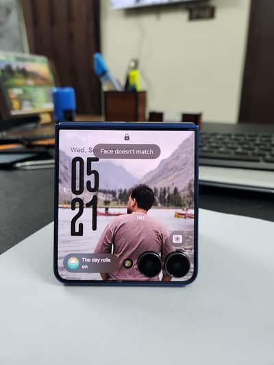 Samsung Mobile Z Flip 7