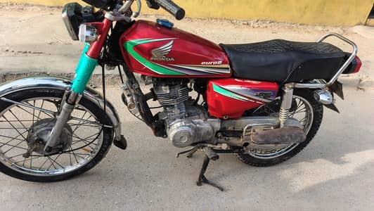 Honda 125 2013 model red colour