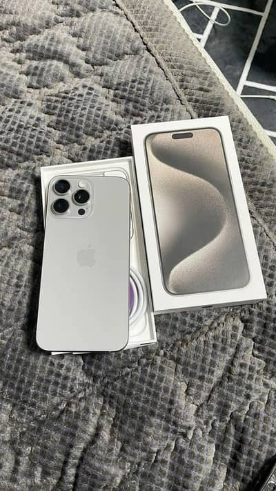 iPhone 15 Pro Max