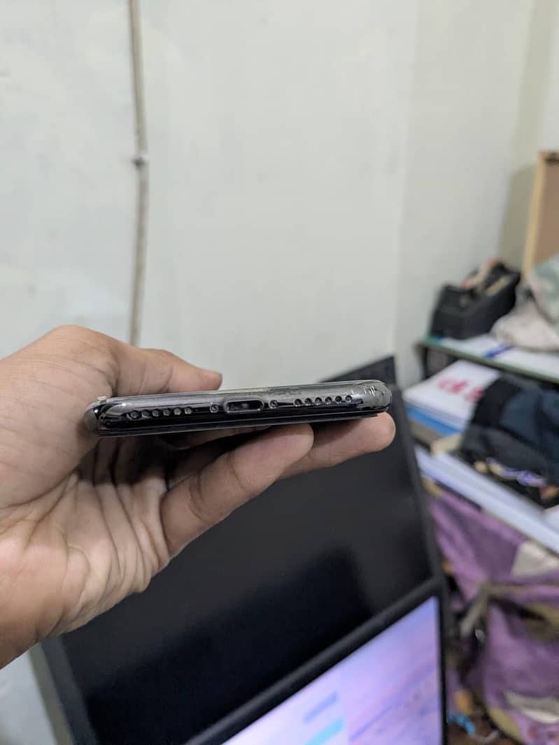 Apple iPhone X 2
