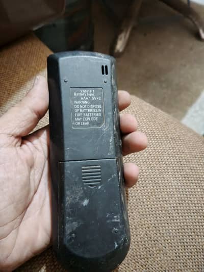 I want to sale gree ac remote original