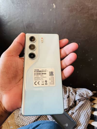 Tecno CAMON 40
