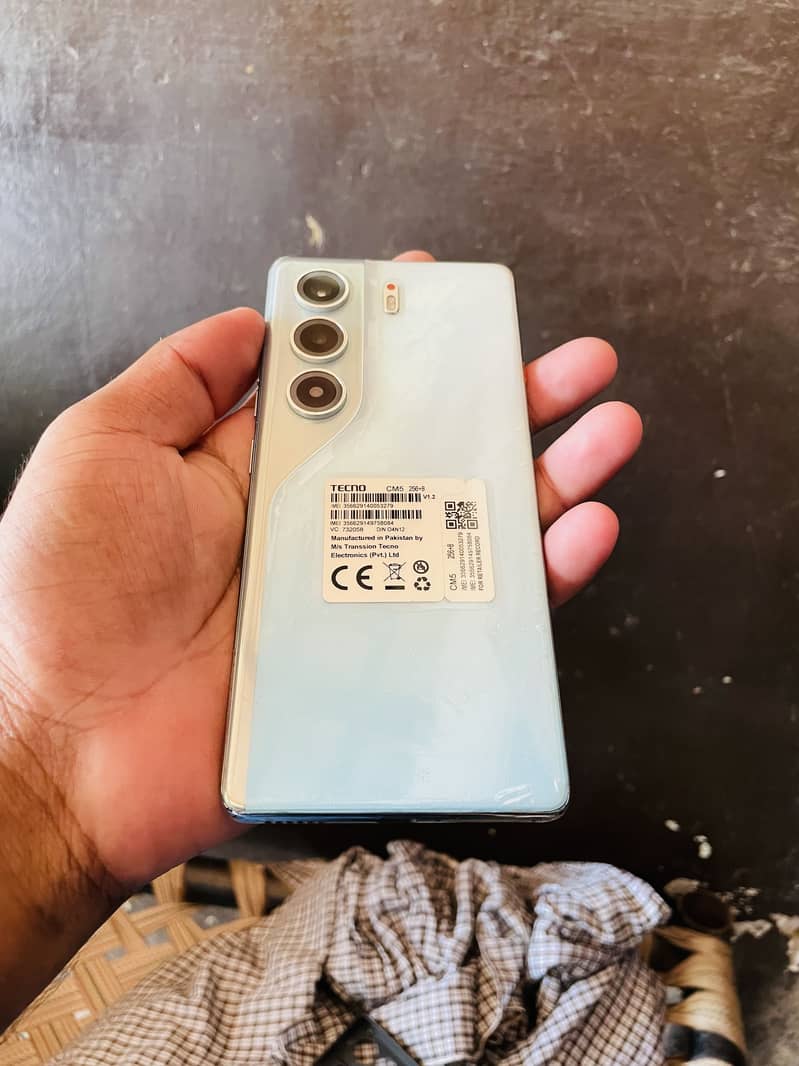 Tecno CAMON 40 6
