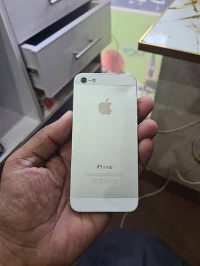 Apple iPhone 5