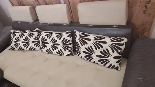 5 Seater Sofa set in good quality