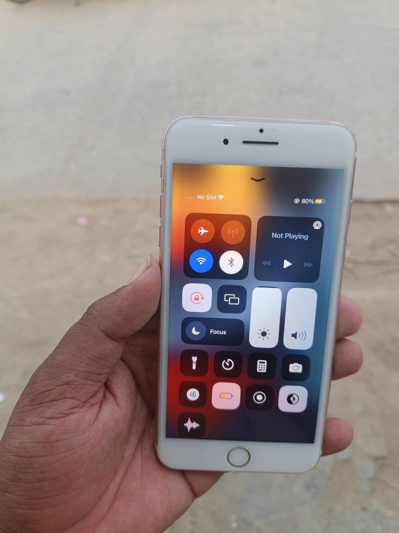 Apple iPhone 7 Plus 1