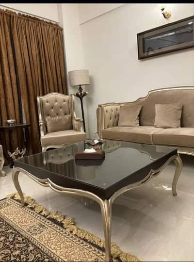 5 seaters sofa with center Table