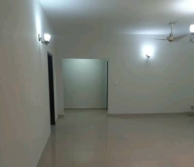 Ideal 10 Marla Flat Available In Askari 11 - Sector B, Lahore