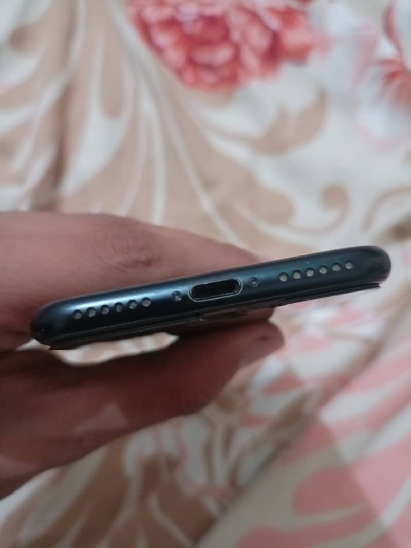 Apple iPhone SE 4