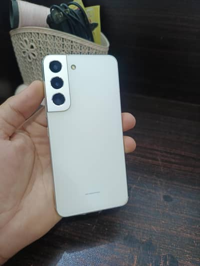 Samsung Mobile S22