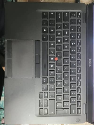 Dell laptop -  8gb - 256gb - 8th gen intel graphics