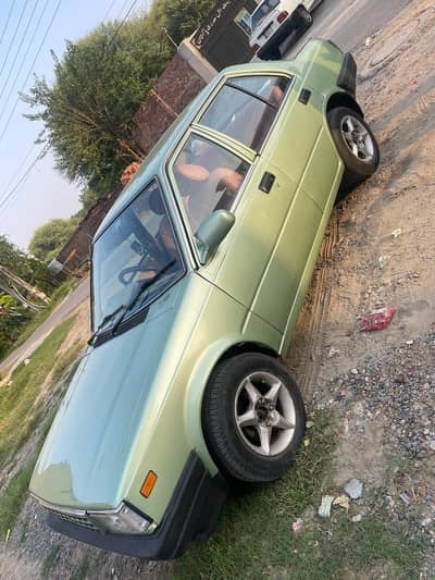 Nissan Sunny 1985