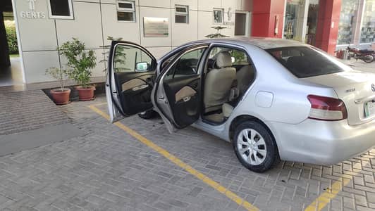 Toyota Belta 2006