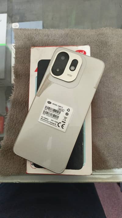 Itel A100C 2+2gb ram 64gb memory complete box