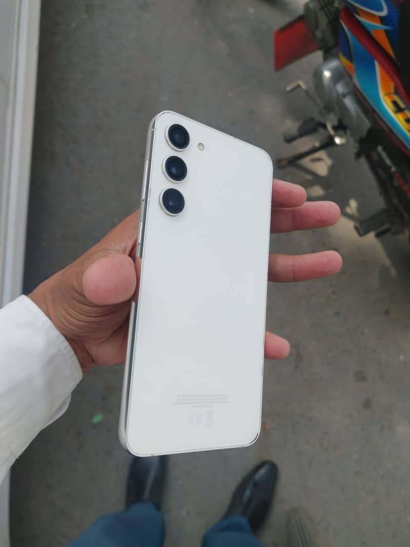 Samsung S23 plus 1