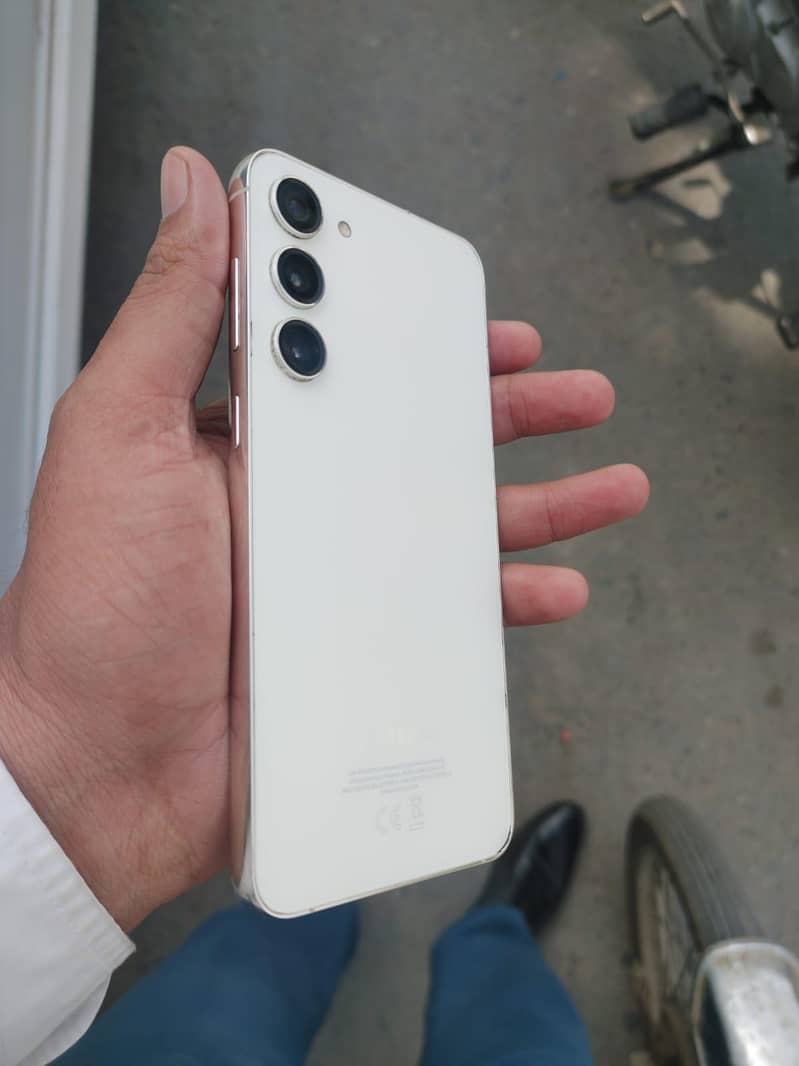 Samsung S23 plus 6