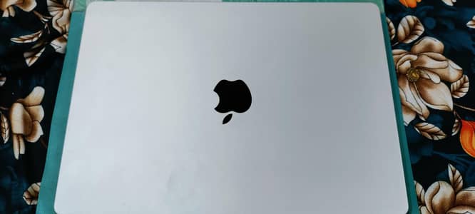MacBook Pro M1, 16GB, 512SSD