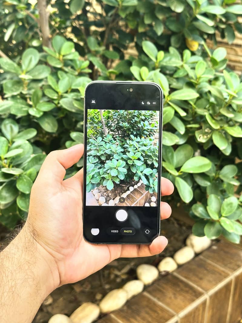 Apple iPhone 14 Pro Max 8
