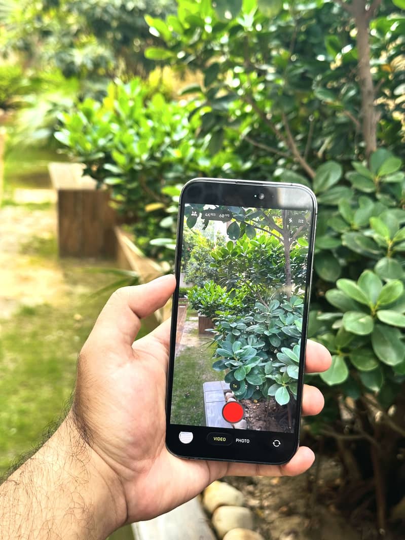 Apple iPhone 14 Pro Max 9