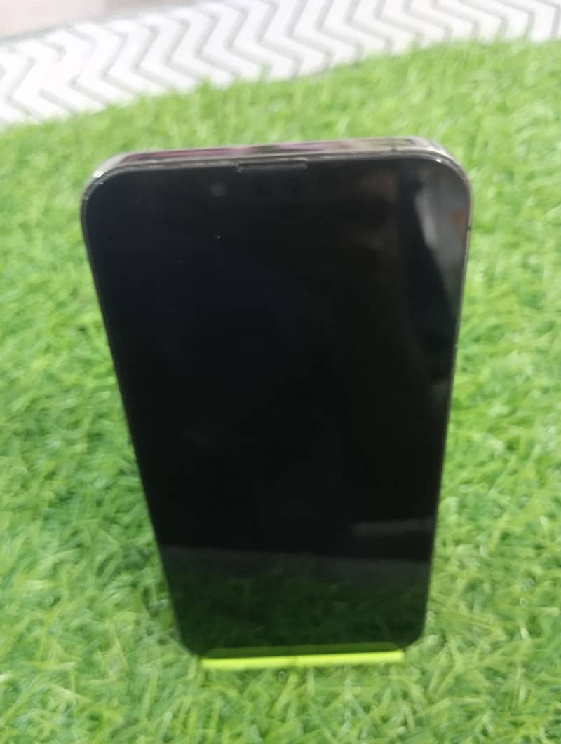 iPhone 13 Pro JV 9