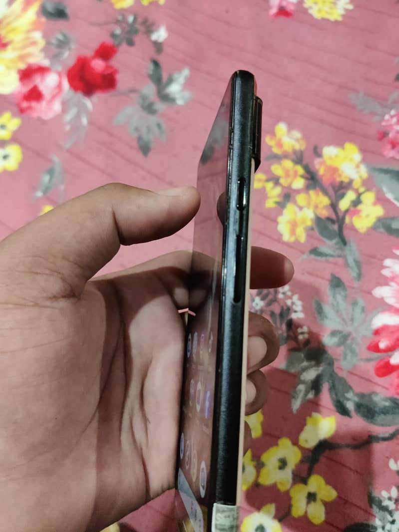 Google Pixel 6 4