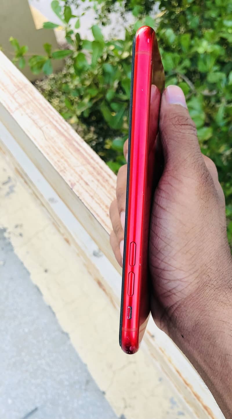 Apple iPhone XR 3