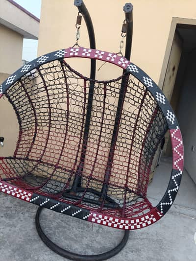 swing jhula achi halat main 03105018985
