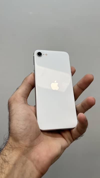 Apple iPhone SE