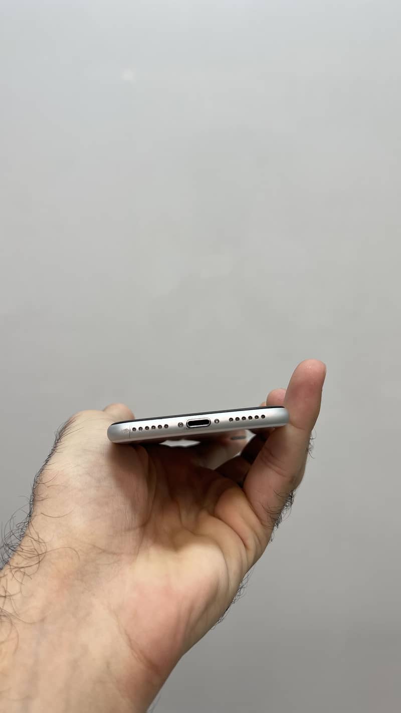 Apple iPhone SE 2
