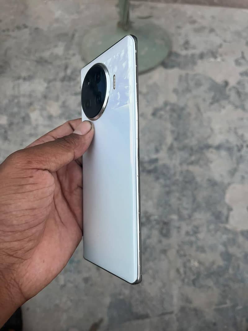 Tecno Spark 20 Pro Plus 1