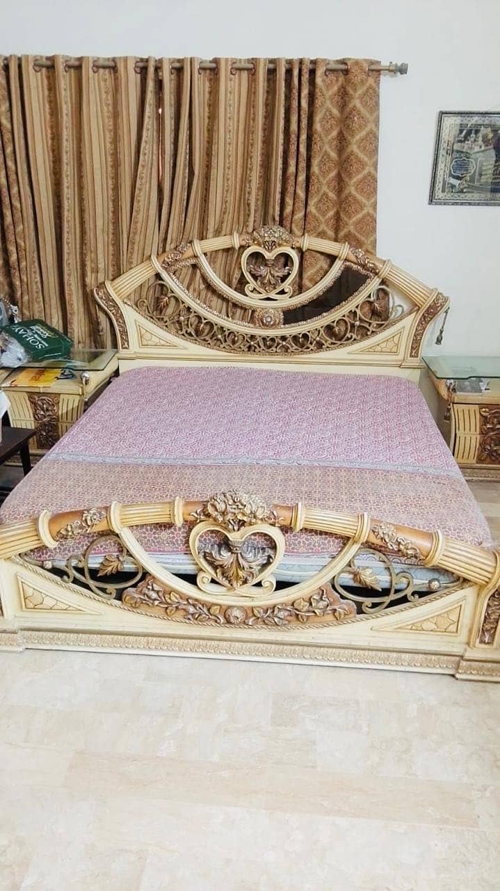 Kind size bed 2