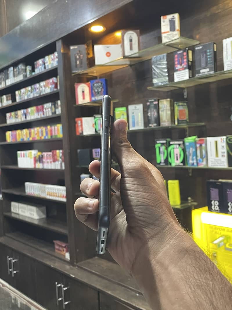 Google Pixel 8 2