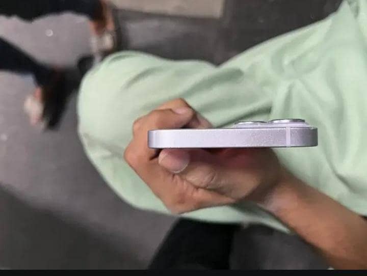 Apple iPhone 14 3