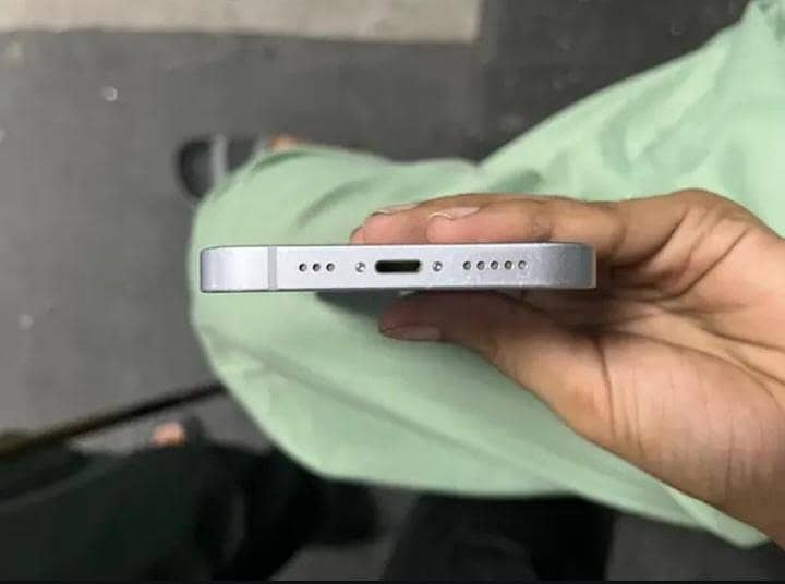 Apple iPhone 14 4