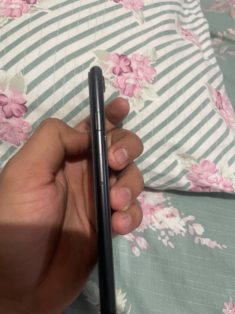 Apple iPhone SE 7