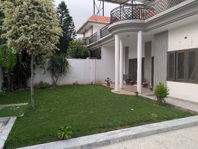 Beautiful 5 Bedroom House In F10 For Rent