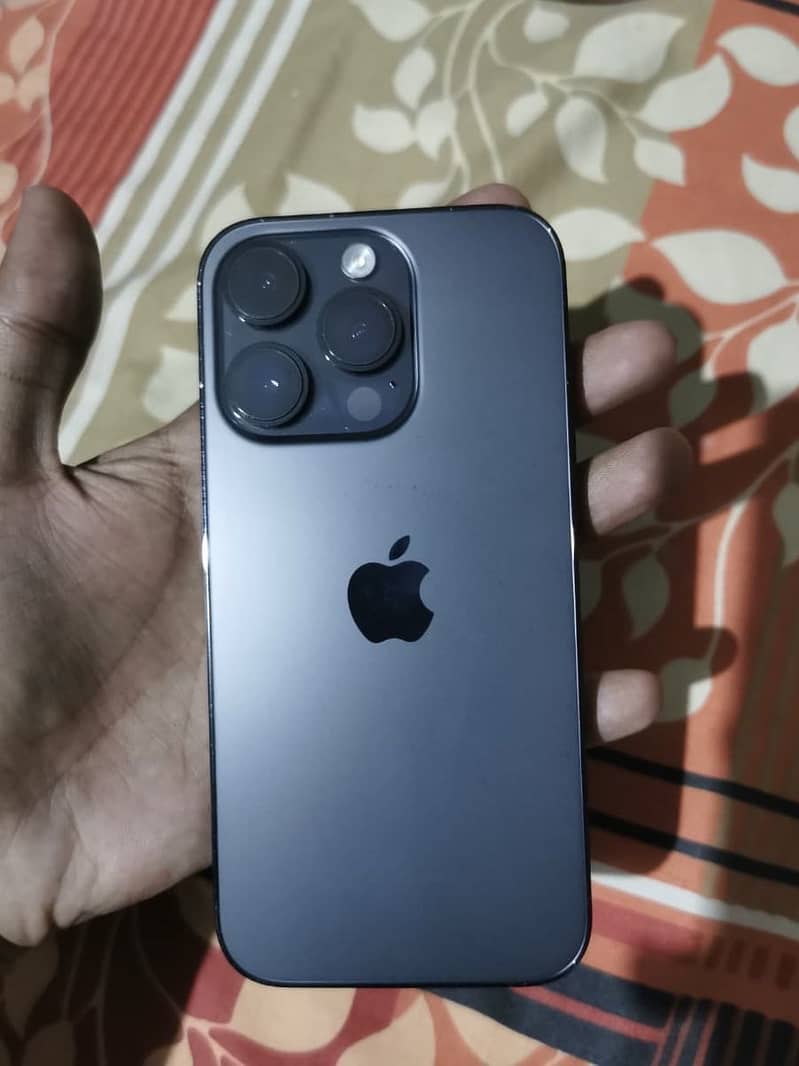 Apple iPhone 14 Pro 0