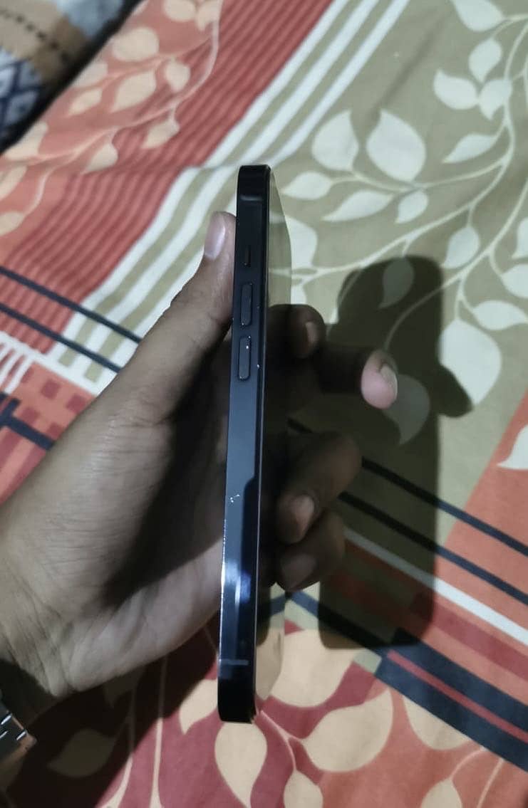 Apple iPhone 14 Pro 1